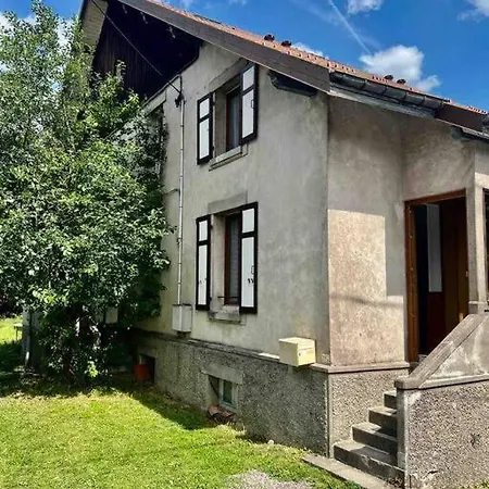 Prázdninový dům Le Jardin D'eden, Superbe Gite, Borne Recharge Ve